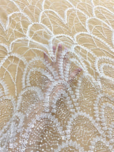 Dantela Couture Diamond cu Model Geometric, cu Perle, Margele si Paiete